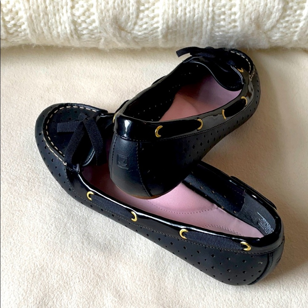 Sperry Black Perforated Bow Loafers with Pink Insole - Picture 5 of 7